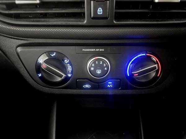 Used Hyundai i10 2022 for sale - 76266138: Photo 24