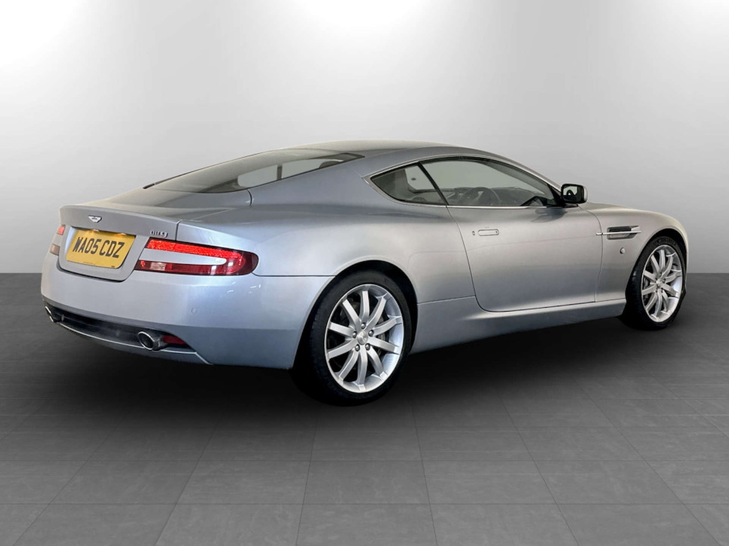 Used Aston Martin DB9 2005 for sale - 77569692: Photo 10