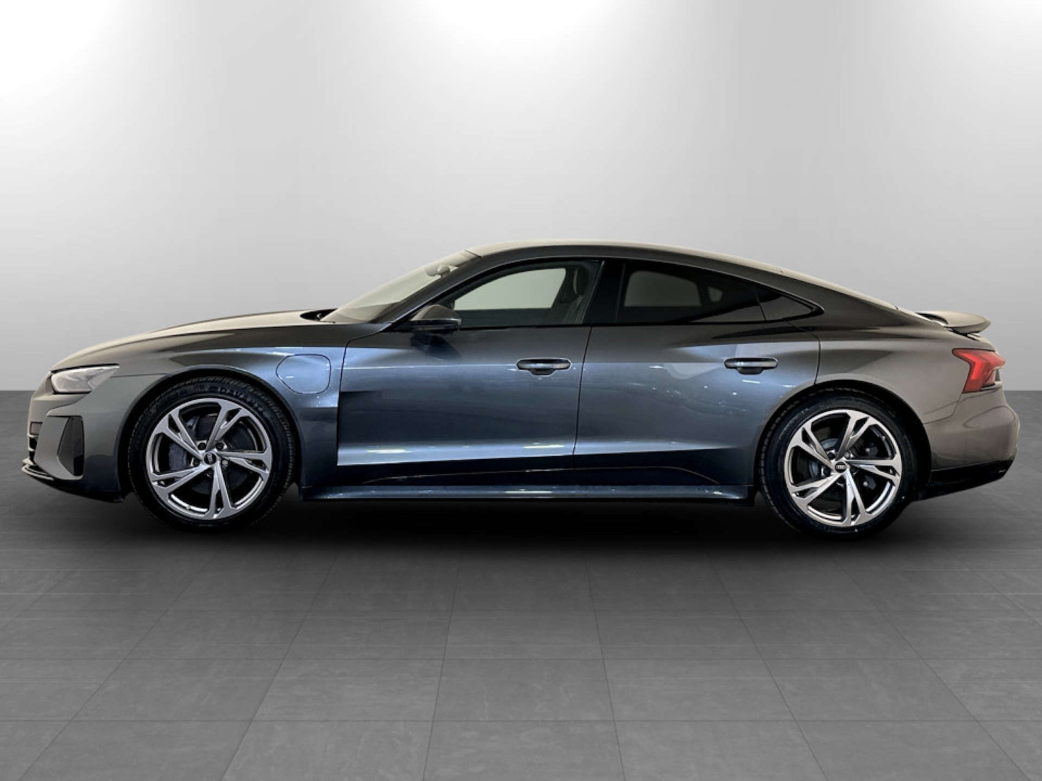 Used Audi e-tron GT 2022 for sale - 77420179: Photo 6