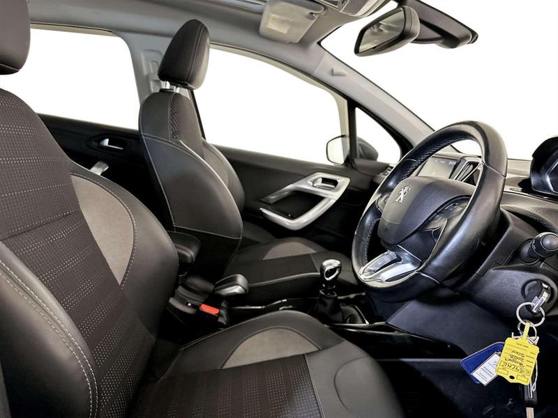 Used Peugeot 2008 2019 for sale - 77036823: Photo 13