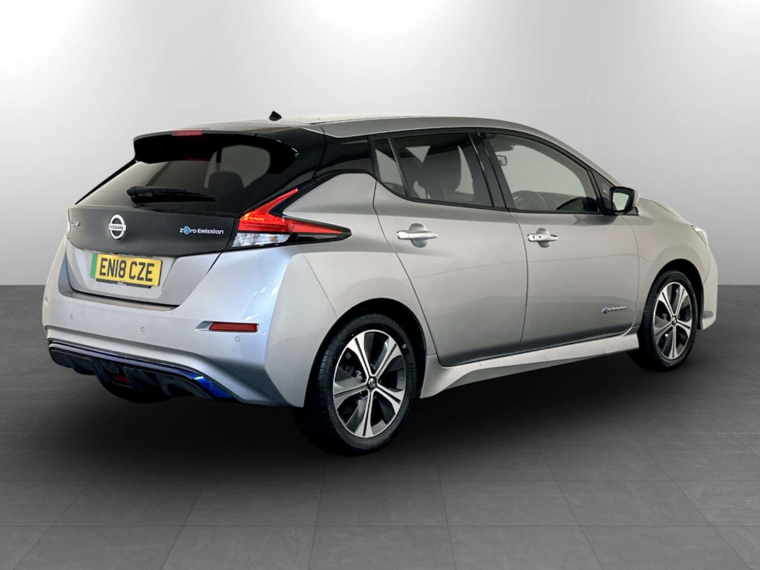 Used Nissan Leaf 2018 for sale - 77185473: Photo 10