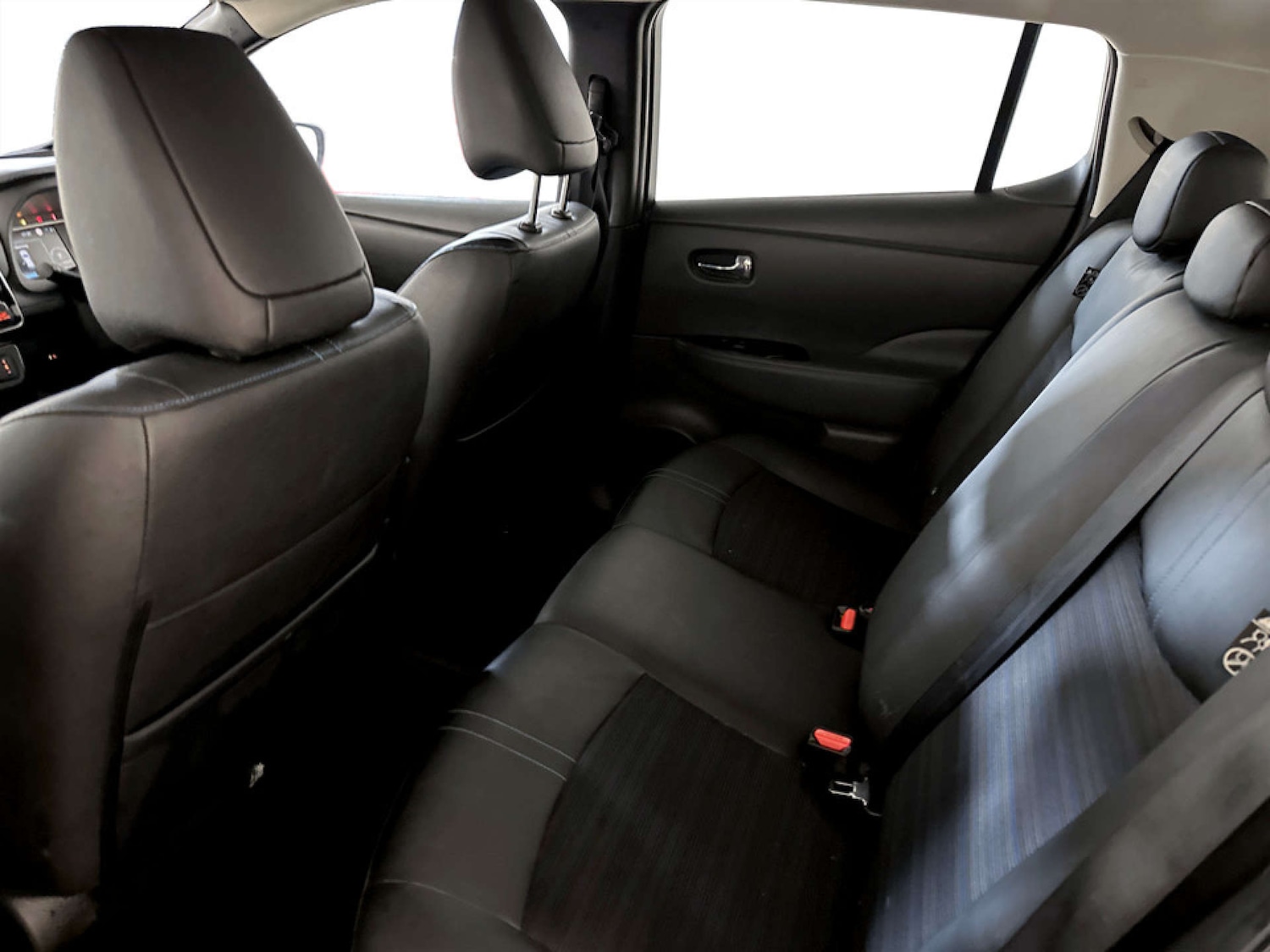 Used Nissan Leaf 2018 for sale - 77185473: Photo 14