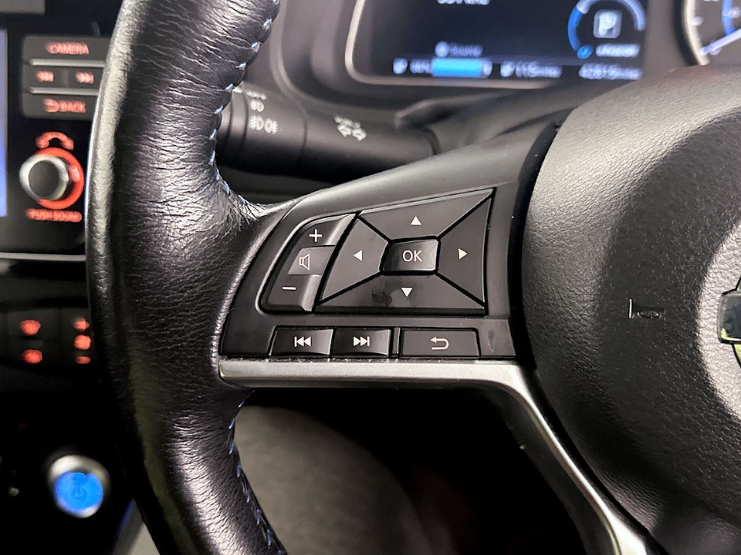 Used Nissan Leaf 2018 for sale - 77185473: Photo 17