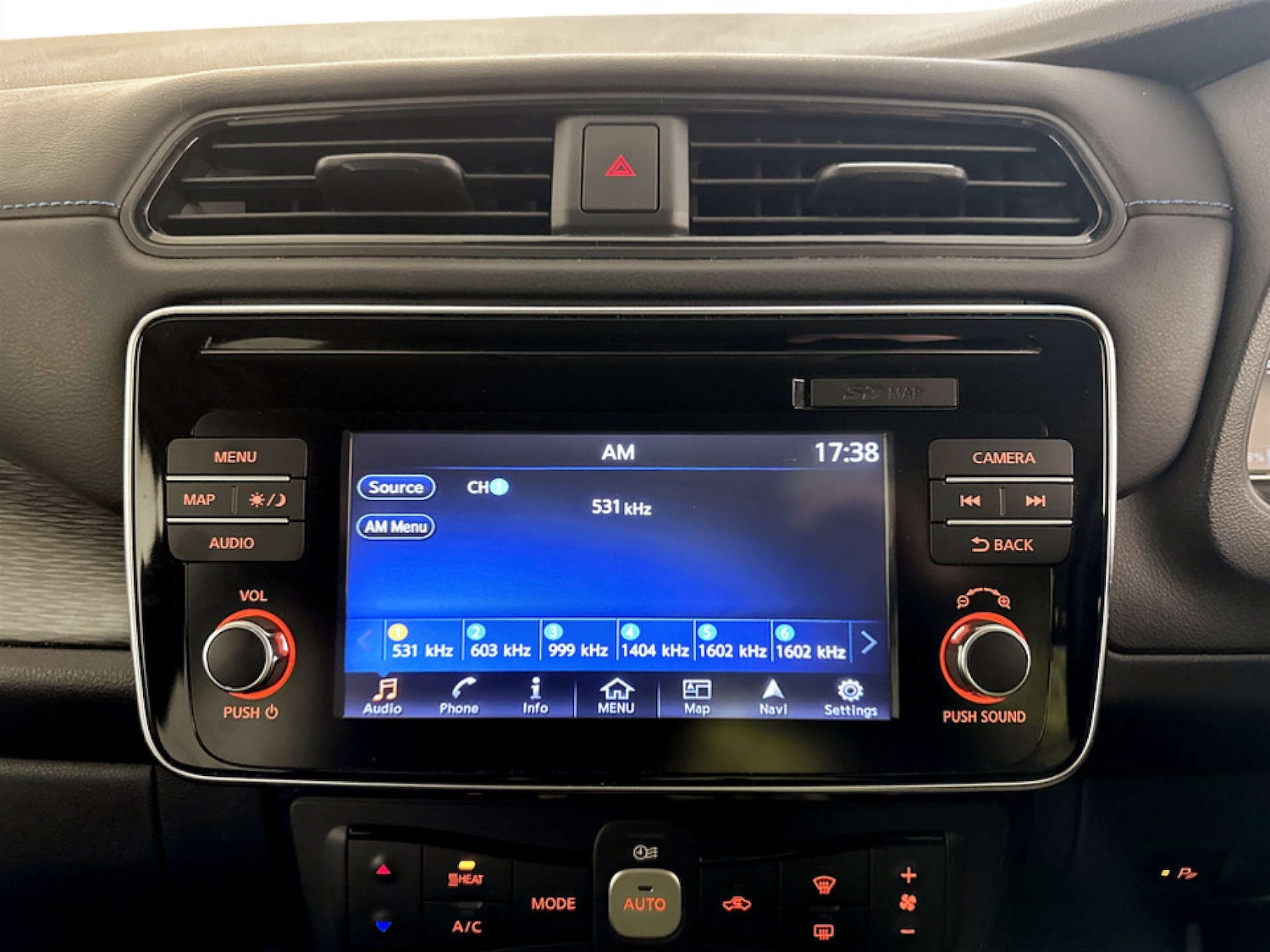 Used Nissan Leaf 2018 for sale - 77185473: Photo 22