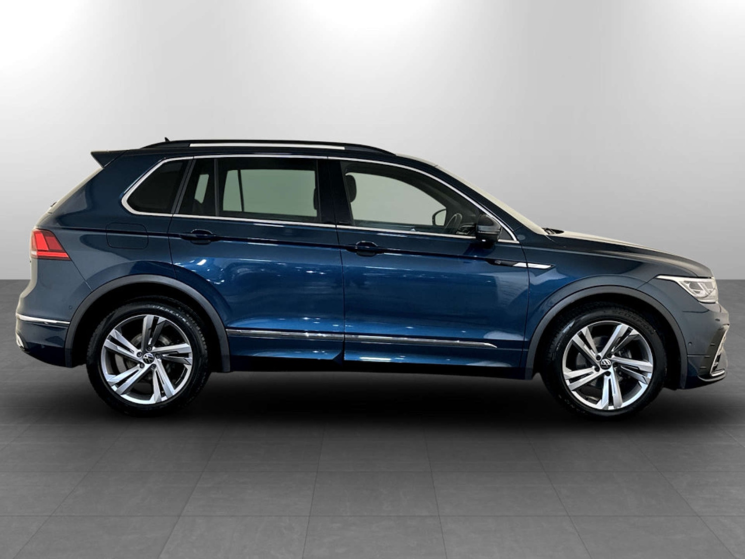 Used Volkswagen Tiguan 2022 for sale - 77802745: Photo 11