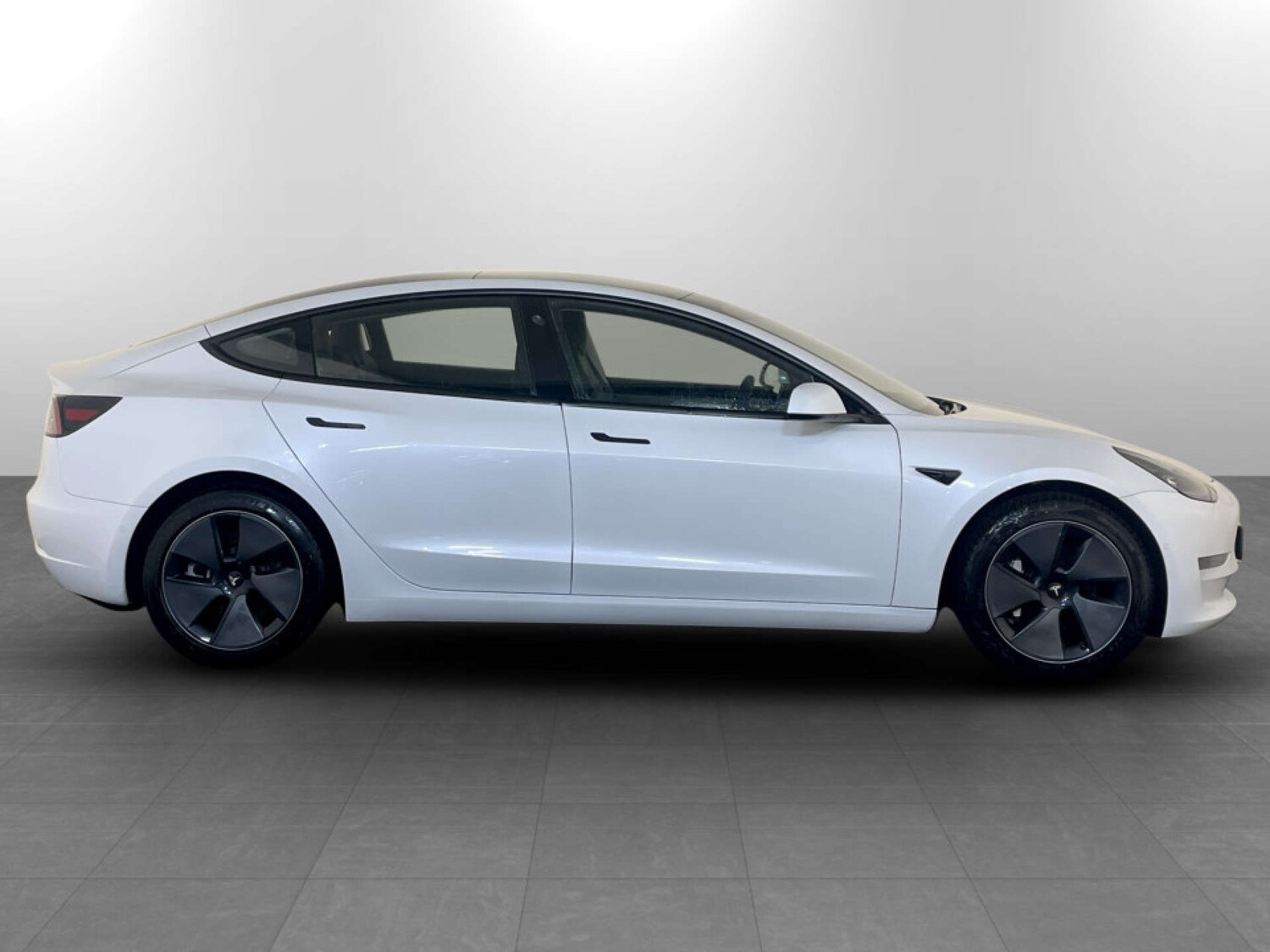 Used Tesla Model 3 2021 for sale - 77350540: Photo 11