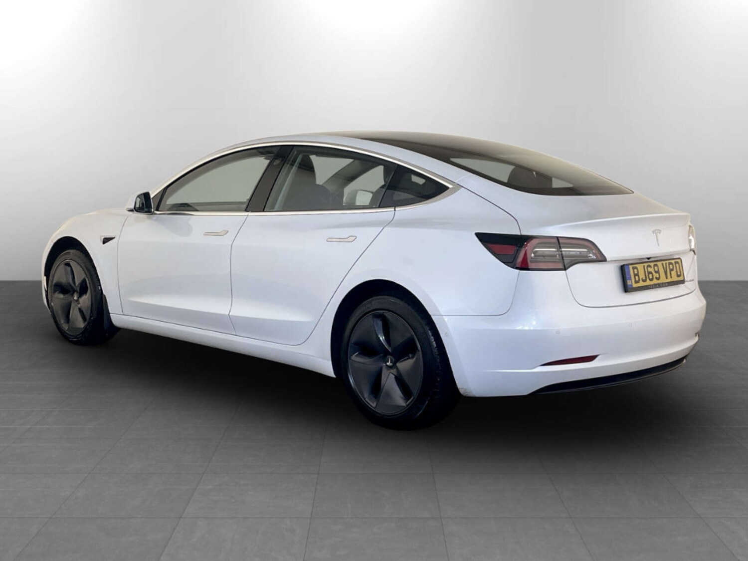 Used Tesla Model 3 2019 for sale - 77506879: Photo 8