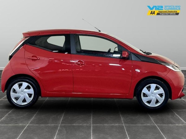 Used Toyota AYGO 2018 for sale - 76209395: Photo 11