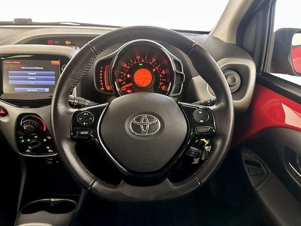 Used Toyota AYGO 2018 for sale - 76209395: Photo 16
