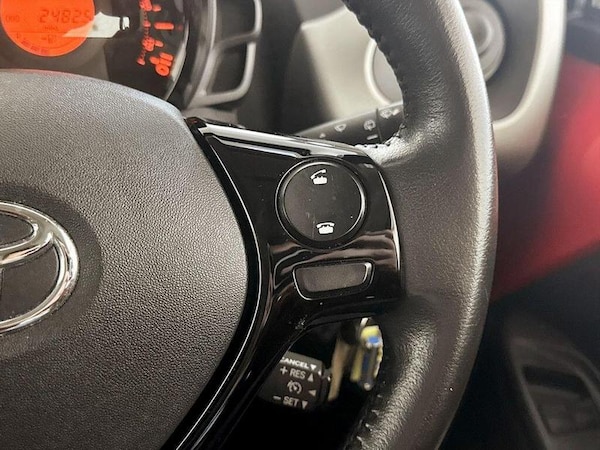 Used Toyota AYGO 2018 for sale - 76209395: Photo 19
