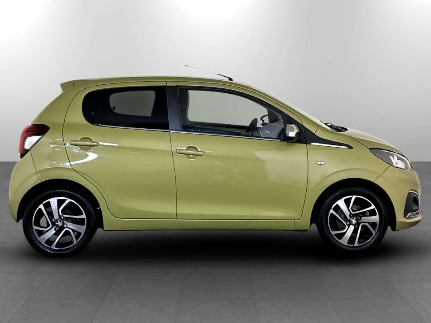 Used Peugeot 108 2019 for sale - 77283206: Photo 11