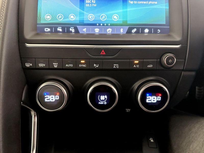 Used Jaguar E-Pace 2018 for sale - 76415919: Photo 25