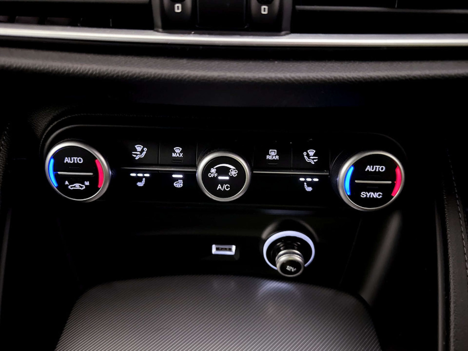 Used Alfa Romeo Stelvio 2020 for sale - 77185366: Photo 26