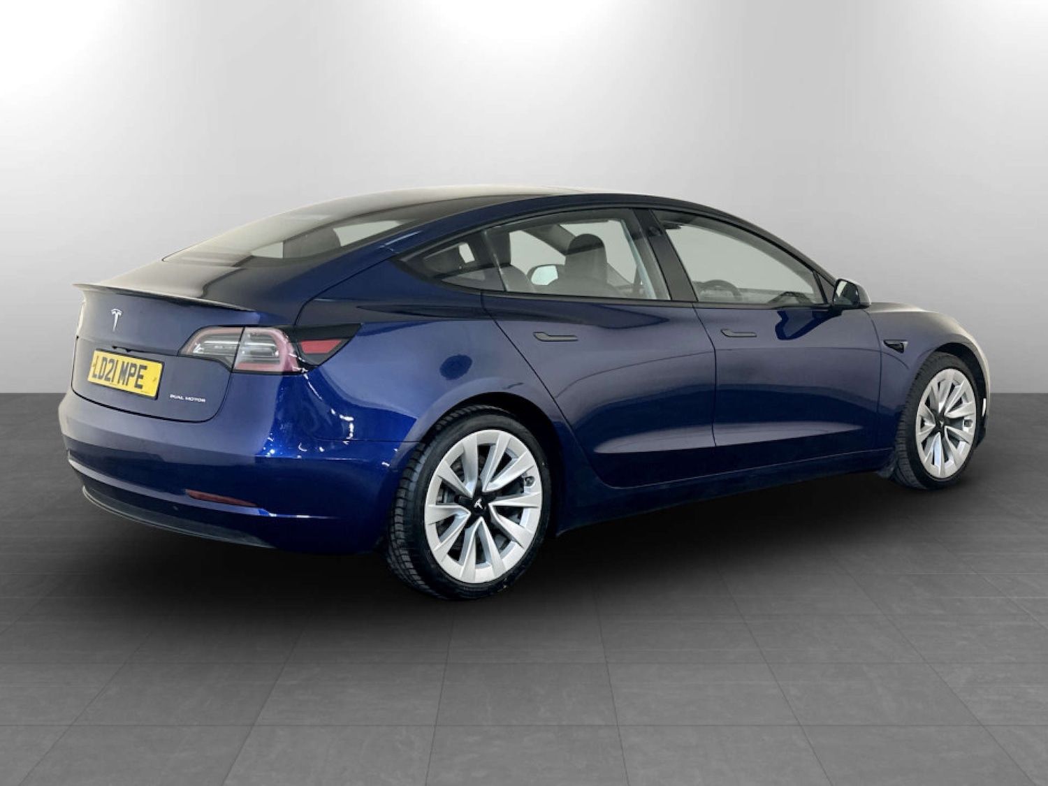 Used Tesla Model 3 2021 for sale - 77581113: Photo 10