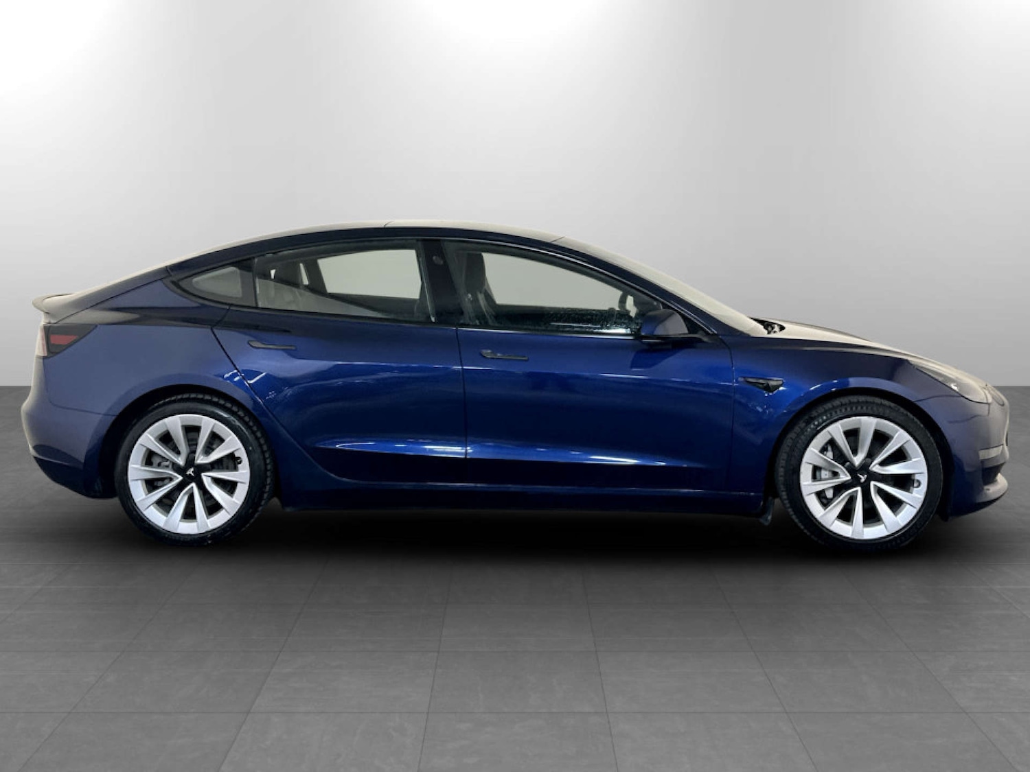 Used Tesla Model 3 2021 for sale - 77581113: Photo 11