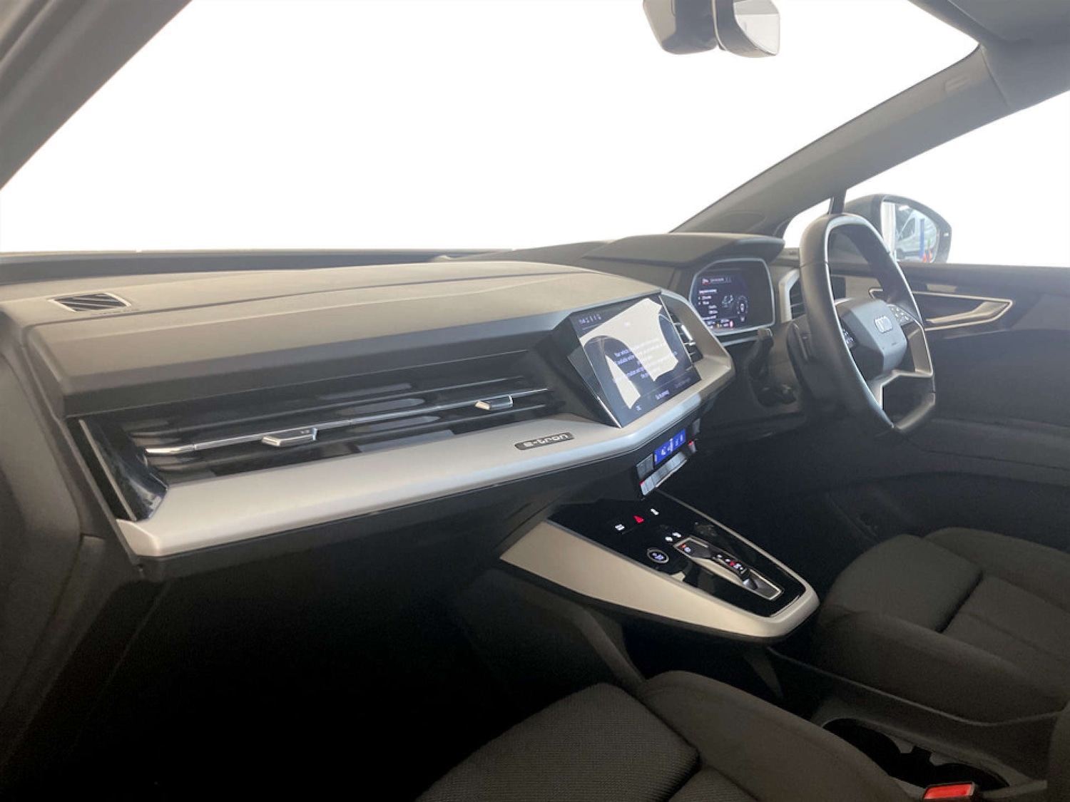 Used Audi Q4 e-tron 2023 for sale - 77581137: Photo 12