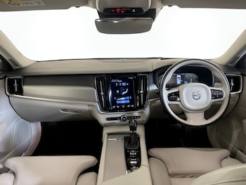 Used Volvo V90 2020 for sale - 75616201: Photo