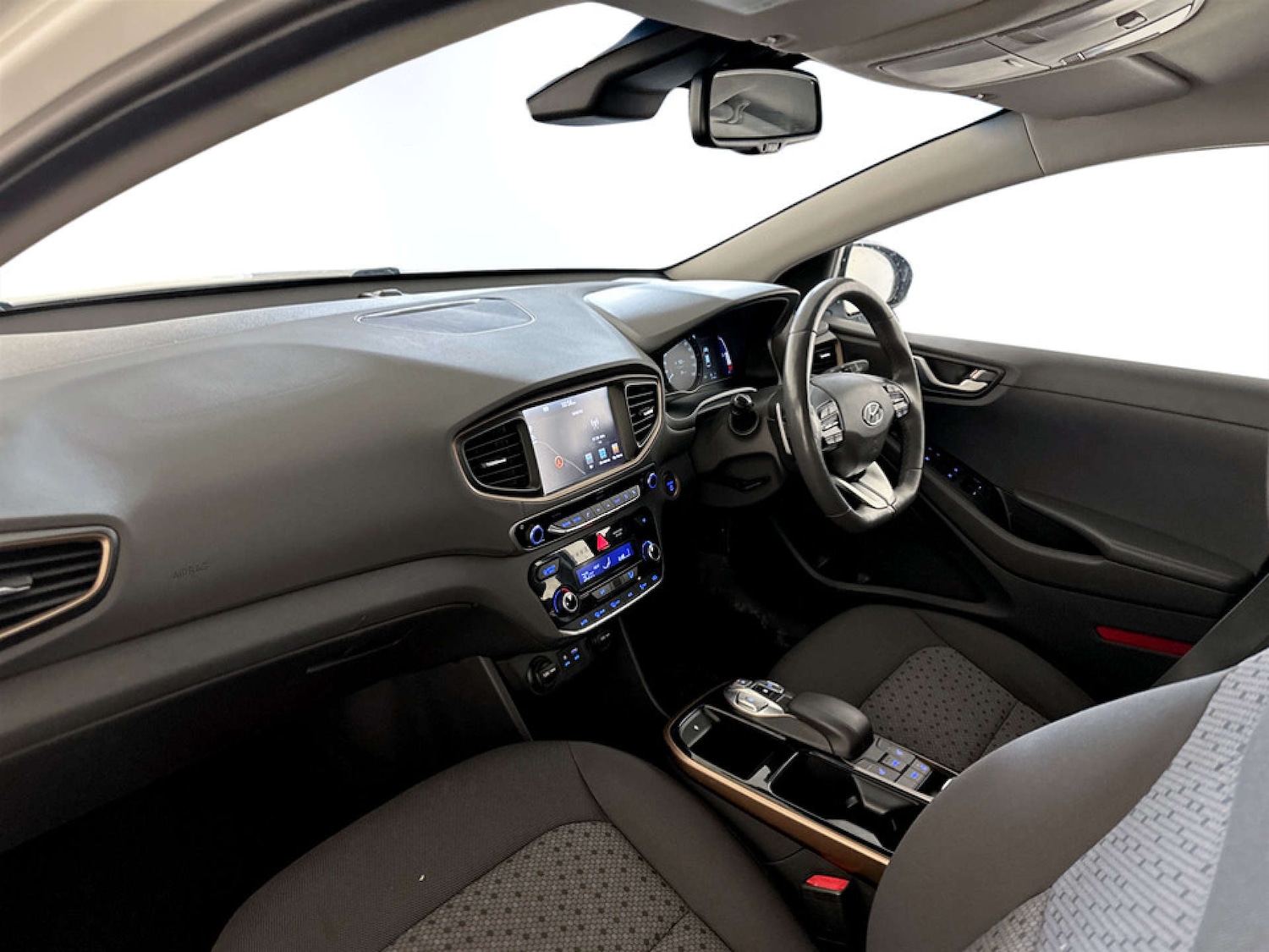 Used Hyundai IONIQ 2017 for sale - 77445648: Photo 12