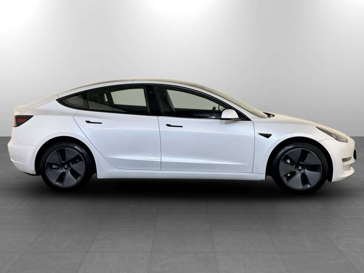 Used Tesla Model 3 2021 for sale - 77700904: Photo 11
