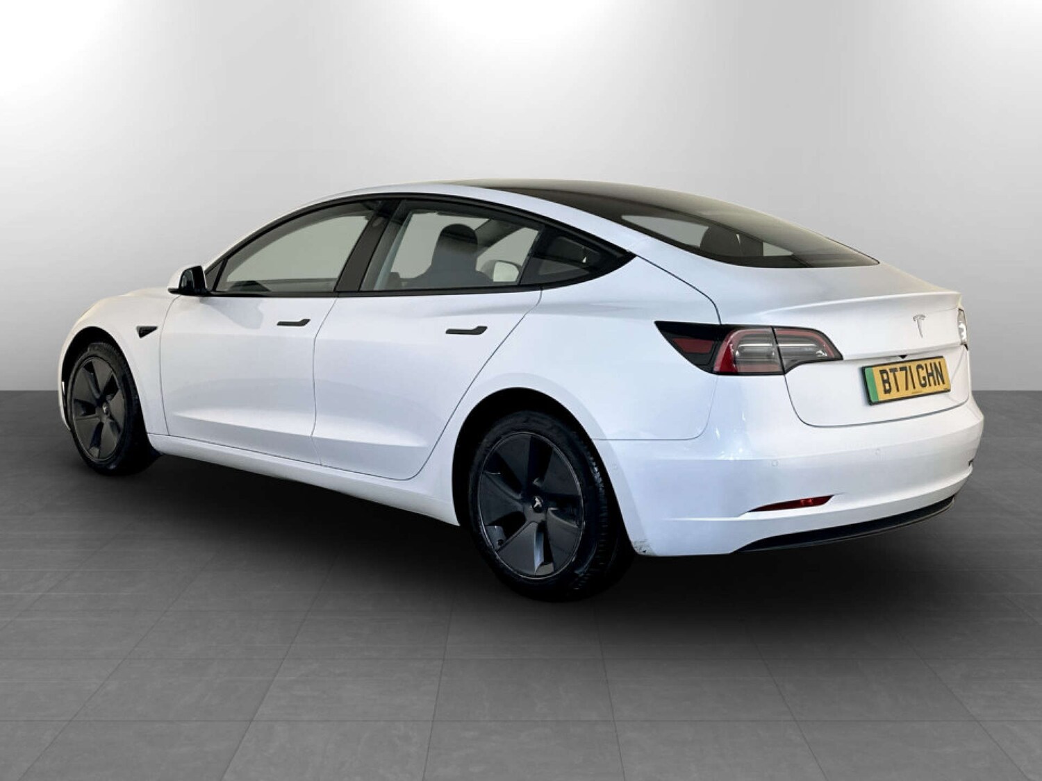 Used Tesla Model 3 2021 for sale - 77700904: Photo 8