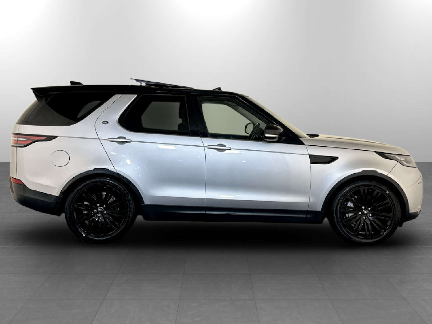 Used Land Rover Discovery 2020 for sale - 77492516: Photo 11