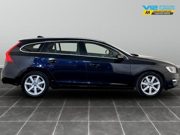 Used Volvo V60 2017 for sale - 76234749: Photo 11