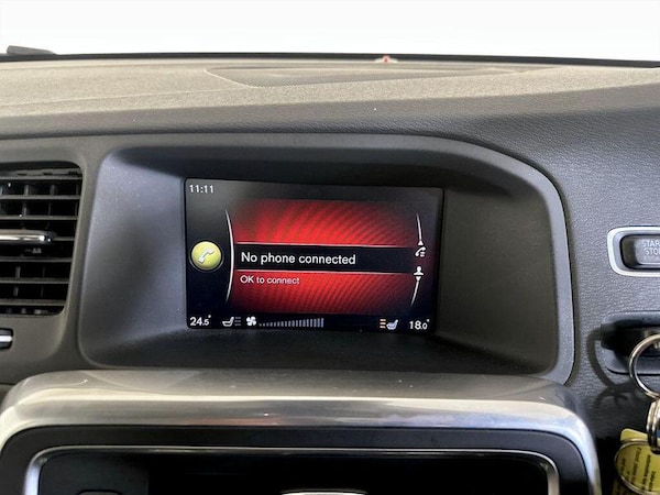 Used Volvo V60 2017 for sale - 76234749: Photo 23