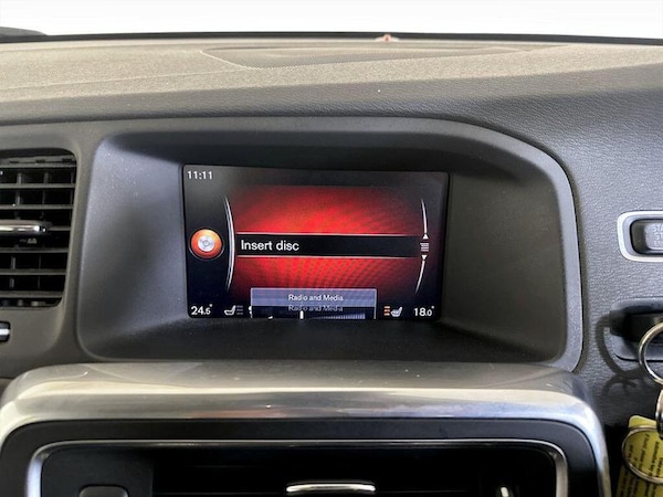 Used Volvo V60 2017 for sale - 76234749: Photo 24