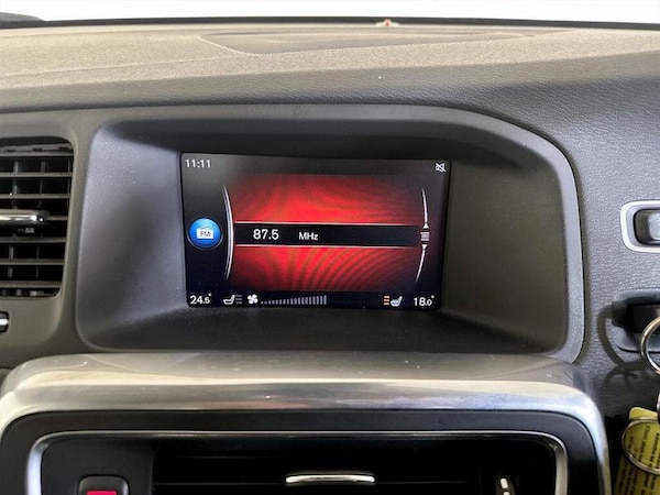 Used Volvo V60 2017 for sale - 76234749: Photo 25