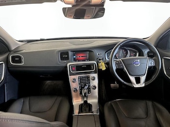 Used Volvo V60 2017 for sale - 76234749: Photo 3