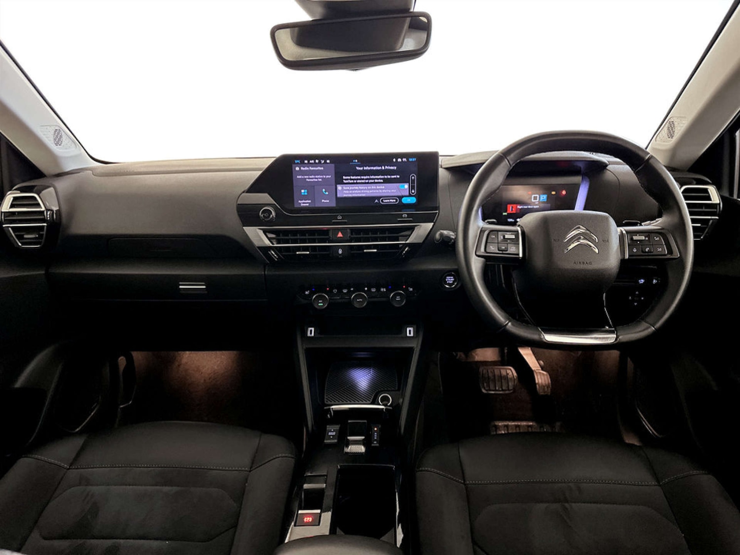 Used Citroen C4 2023 for sale - 77185407: Photo 3