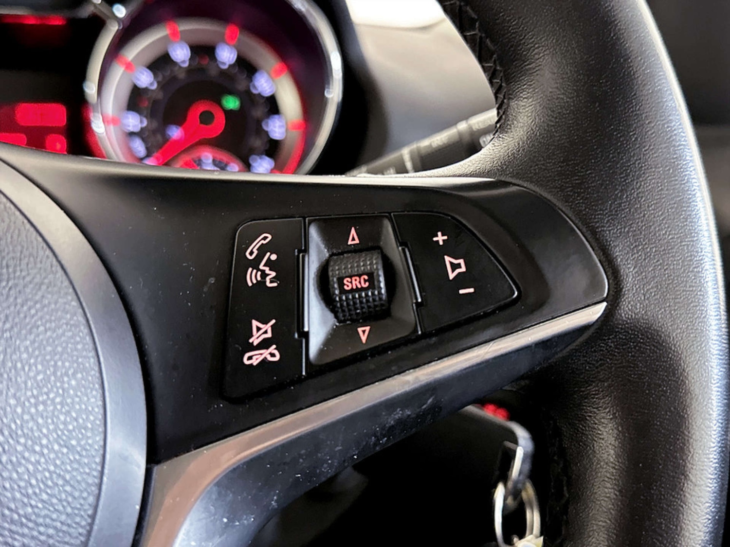 Used Vauxhall ADAM 2014 for sale - 77688307: Photo 18