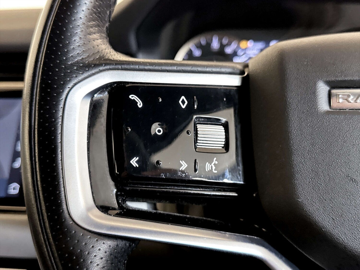 Used Land Rover Range Rover Evoque 2022 for sale - 77490198: Photo 18