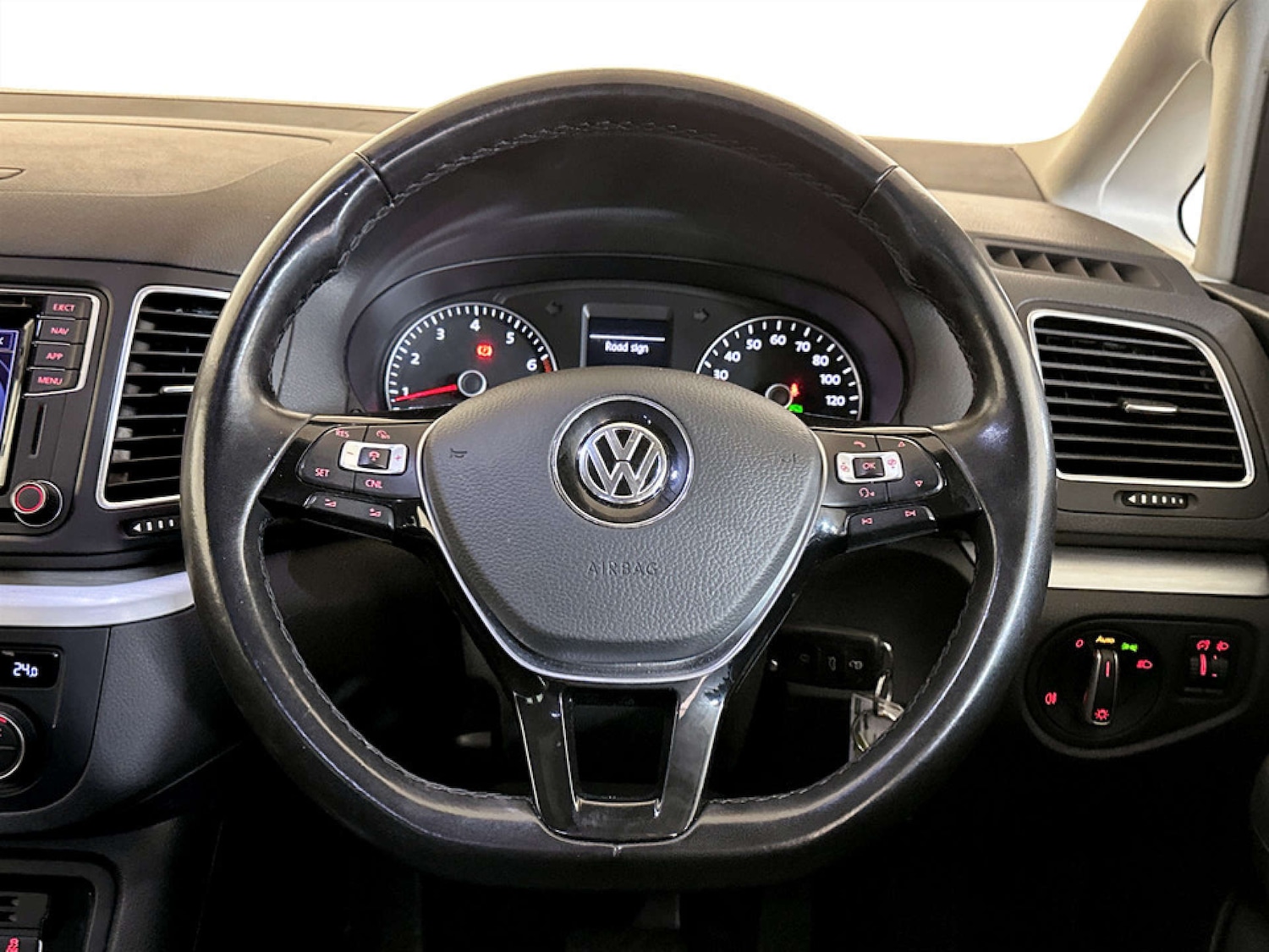 Used Volkswagen Sharan 2022 for sale - 77185418: Photo 17