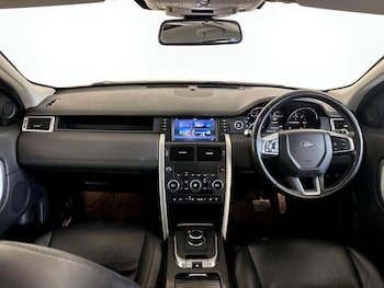 Used Land Rover Discovery Sport 2017 for sale - 76641003: Photo