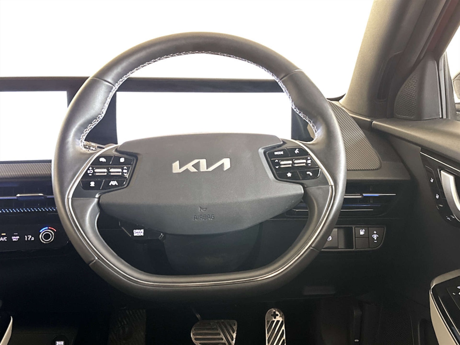 Used Kia EV6 2021 for sale - 77406132: Photo 17