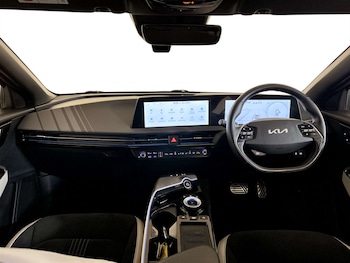 Used Kia EV6 2021 for sale - 77406132: Photo