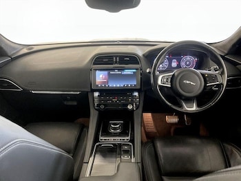Used Jaguar F-Pace 2020 for sale - 76234754: Photo 3