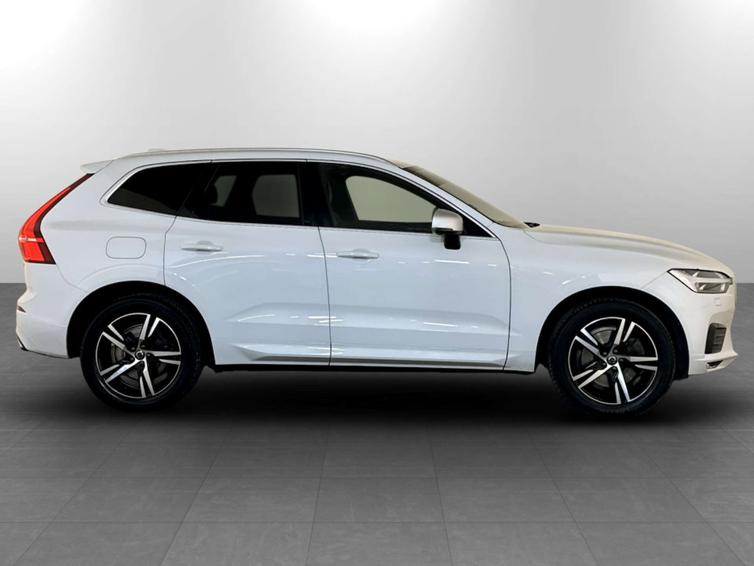 Used Volvo XC60 2018 for sale - 77185463: Photo 11