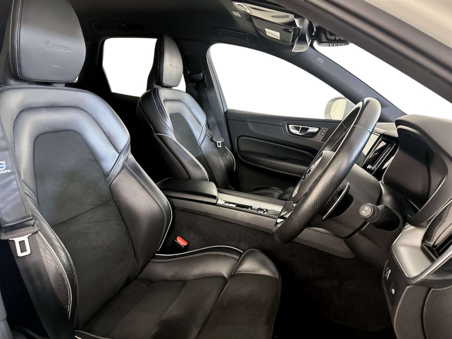 Used Volvo XC60 2018 for sale - 77185463: Photo 13