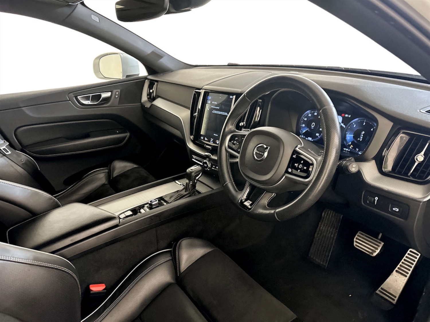 Used Volvo XC60 2018 for sale - 77185463: Photo 15