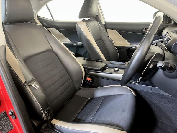 Used Lexus IS 2019 for sale - 76234755: Photo 13