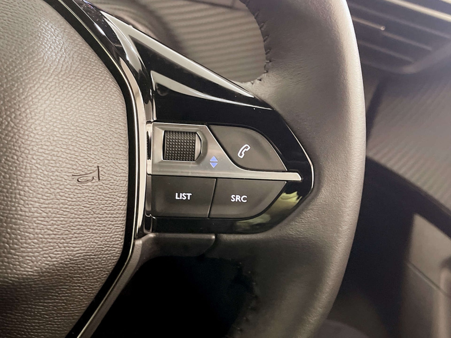 Used Peugeot 2008 2024 for sale - 77578138: Photo 19