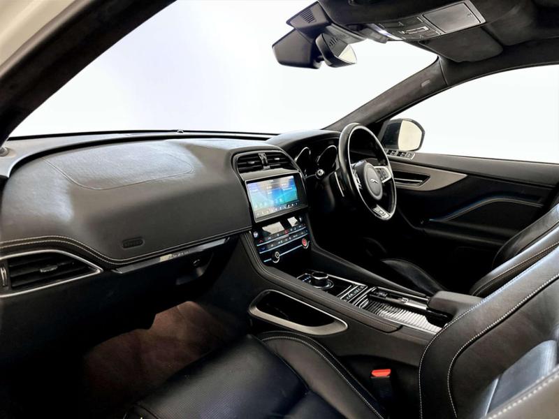 Used Jaguar F-Pace 2019 for sale - 76960943: Photo 12