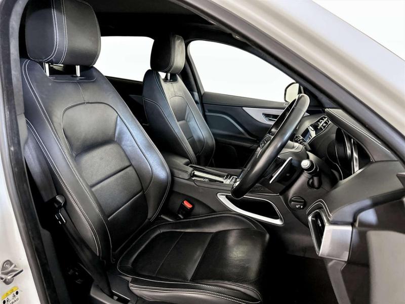 Used Jaguar F-Pace 2019 for sale - 76960943: Photo 13