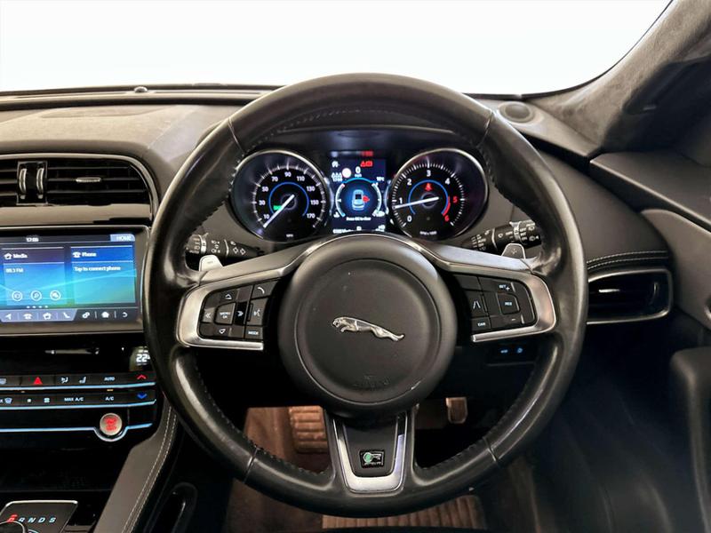 Used Jaguar F-Pace 2019 for sale - 76960943: Photo 15