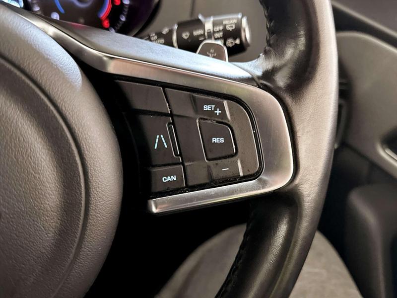 Used Jaguar F-Pace 2019 for sale - 76960943: Photo 18