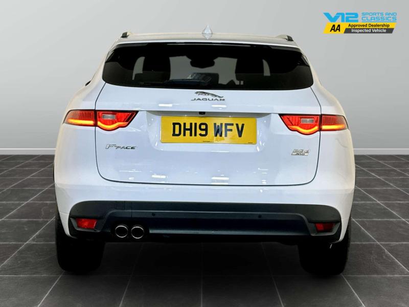 Used Jaguar F-Pace 2019 for sale - 76960943: Photo 9