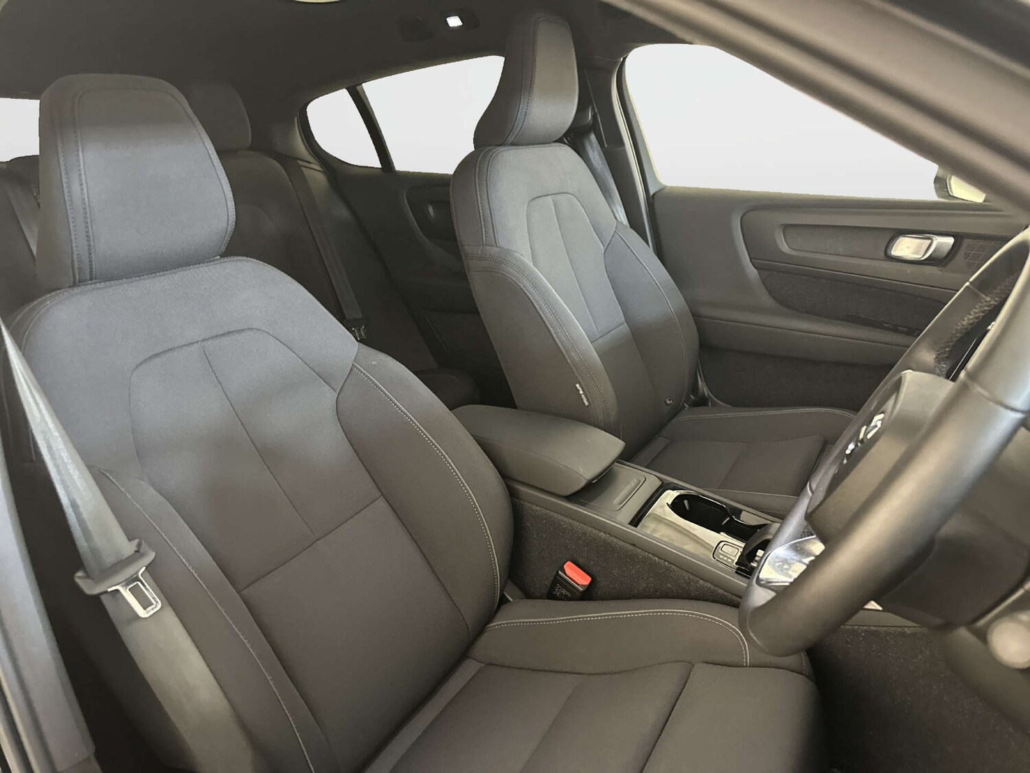 Used Volvo C40 2023 for sale - 77988238: Photo 13