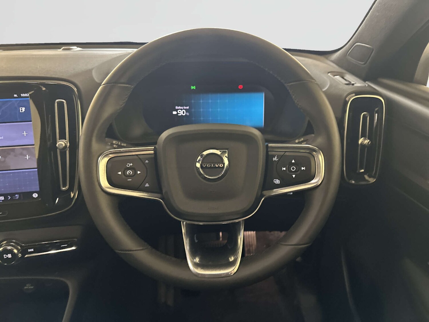 Used Volvo C40 2023 for sale - 77988238: Photo 16